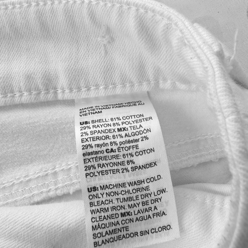 Chico's White Girlfriend Slim Leg Crop Pants size 10 - Picture 4 of 5